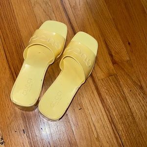 RARE gucci thrifted yellow heal SOME SCUFFS/MARKS